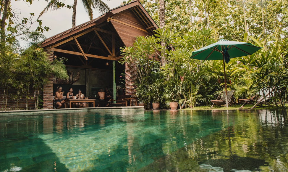 LOMBOK, INDONESIA– BACKPACKER’S GUIDE