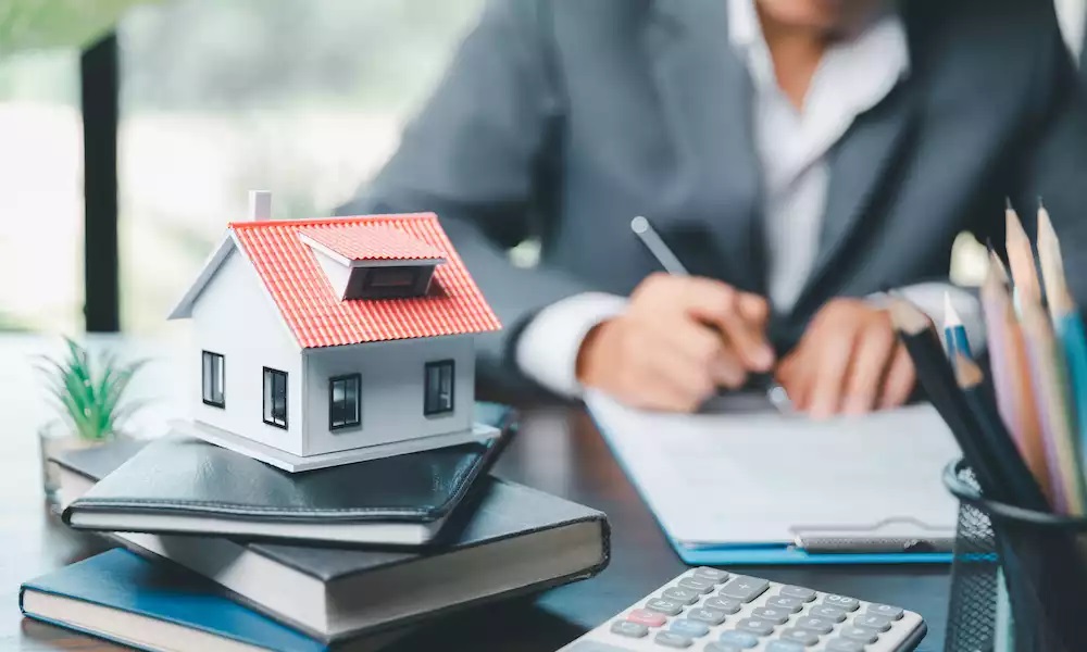 Cash House Buyers vs. Traditional Sales: Which Route is Right for You?